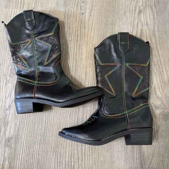 Faded Glory Other - Girl’s Faded Glory size 12 Black Cowgirl Boots with Sparkle Star Design